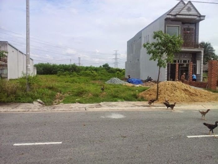 Gấp! Kẹt tiền nên tôi bán rẻ mảnh đất tâm huyết. 5x40=200m có 100tc giá chỉ 380tr