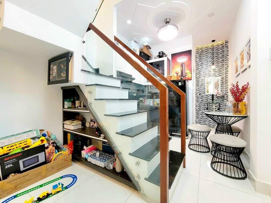 CHÍNH CHỦ CẦN BÁN.55M2.2T .QUANG TRUNG.P10 .GV. Chỉ .4 TỶ