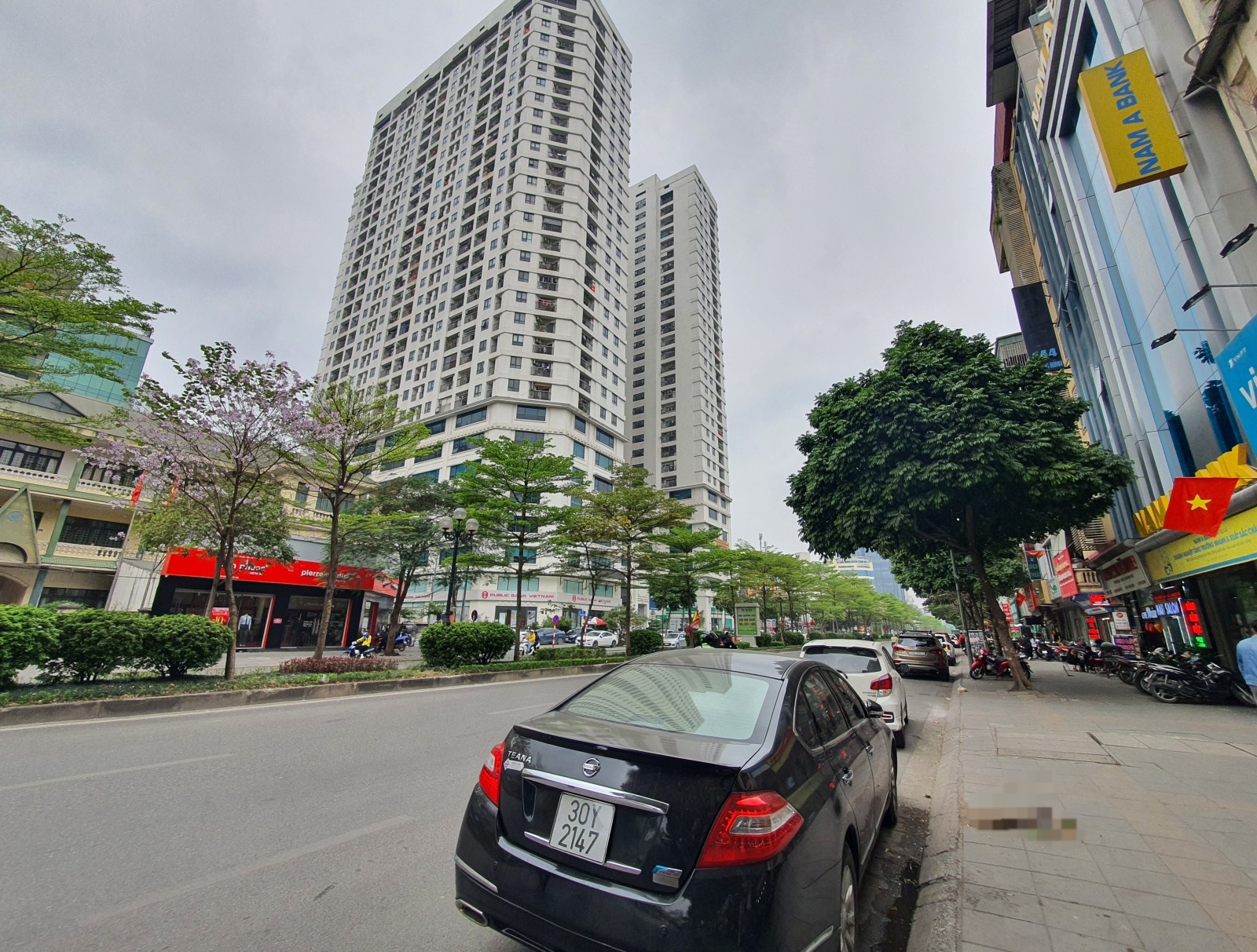 Mặt phố Trung Kính to, Cầu Giấy 70m, 6T,Mt6m, vỉa hè đá bóng, kinh doanh, 30 tỷ.