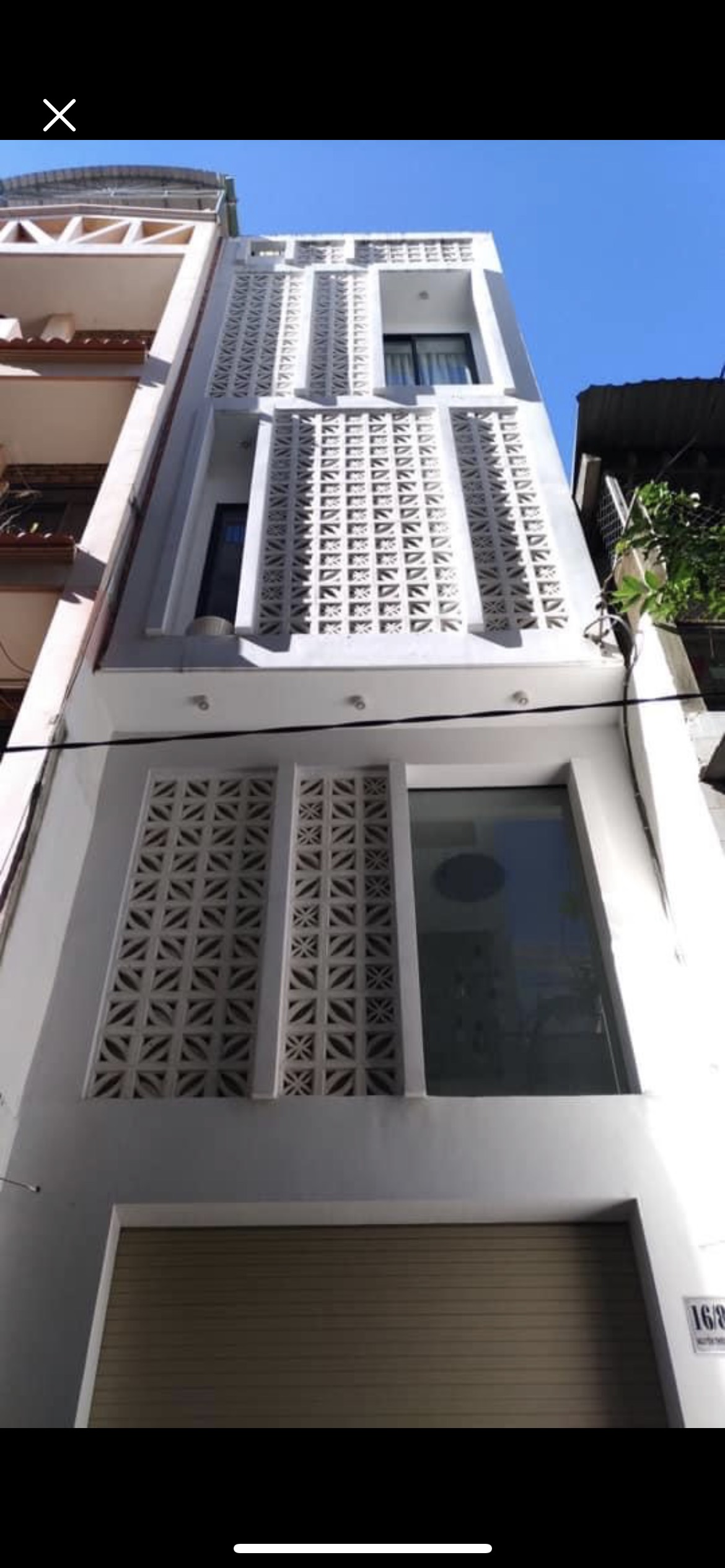 SANG MẶT BẰNG HẺM XE HƠI ĐANG KINH DOANH THỜI TRANG Q3