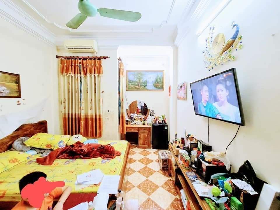 Cần bán GẤP căn nhà Đại La, Hai Bà Trưng, 54m2 5 tầng, 7 phòng cho thuê, 5,4 tỷ