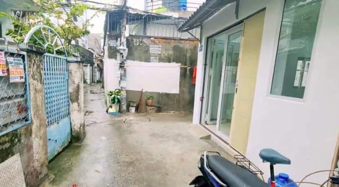 Cần Bán Gấp Nhà f2 Q8. DT 20m, Cách Mặt Tiền Dương Bá Trạc 10m. Nhà Mới Xách Vali ở Liền. Giá Nhỉnh 2 tỷ