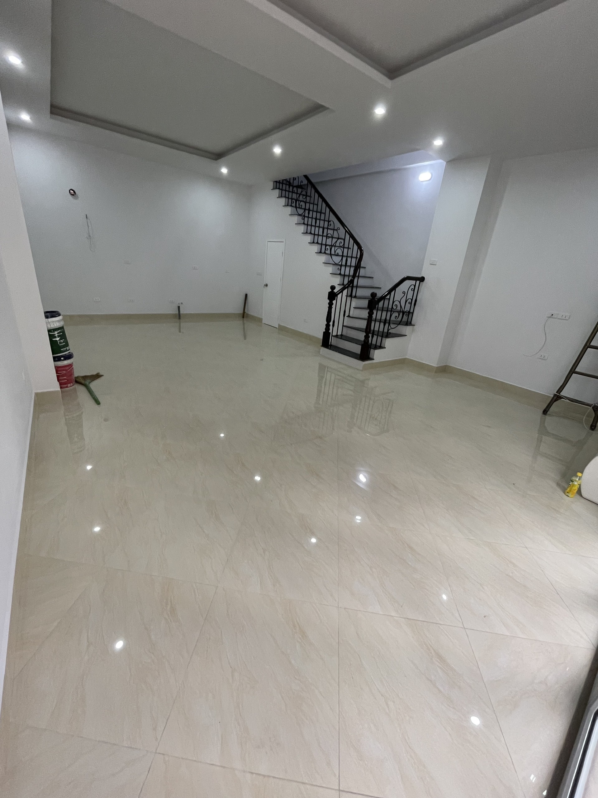 CHO THUÊ NHÀ NGUYÊN CĂN KINH DOANH, NGUYỄN VĂN CỪ 60M2 * MT 6,5M