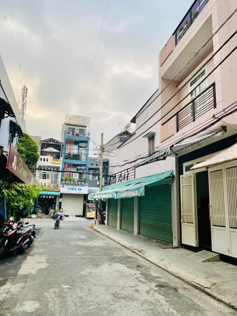 bán nhà 3 tầng đường lê sát, hẻm xe hơi 8m, 37m2 chỉ 5.9 tỷ, sổ nở hậu