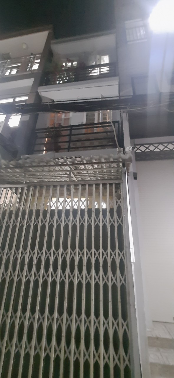 Bán Gấp Nhà DTSD.70m. Mặt Tiền Lâm Văn Bền Quận 7. Giá 3 Tỷ Nhỉnh