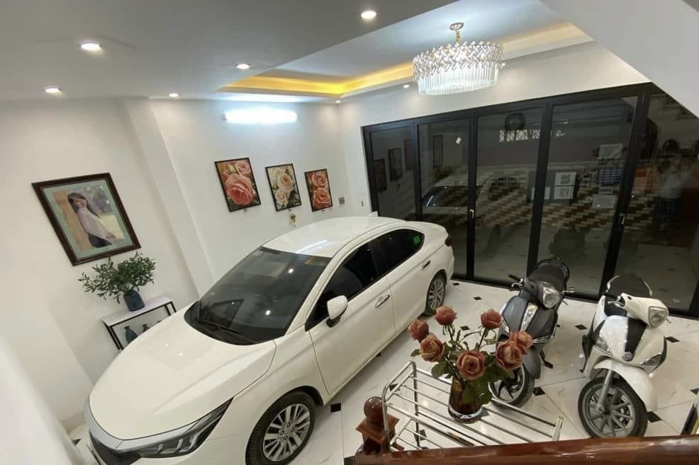 Nhà Đẹp Gần Ngã Tư Sở - TT Thanh Xuân - Nhỉnh 10 TỶ, 56Mx 5 Tầng, Thang máy - Gara ô tô.