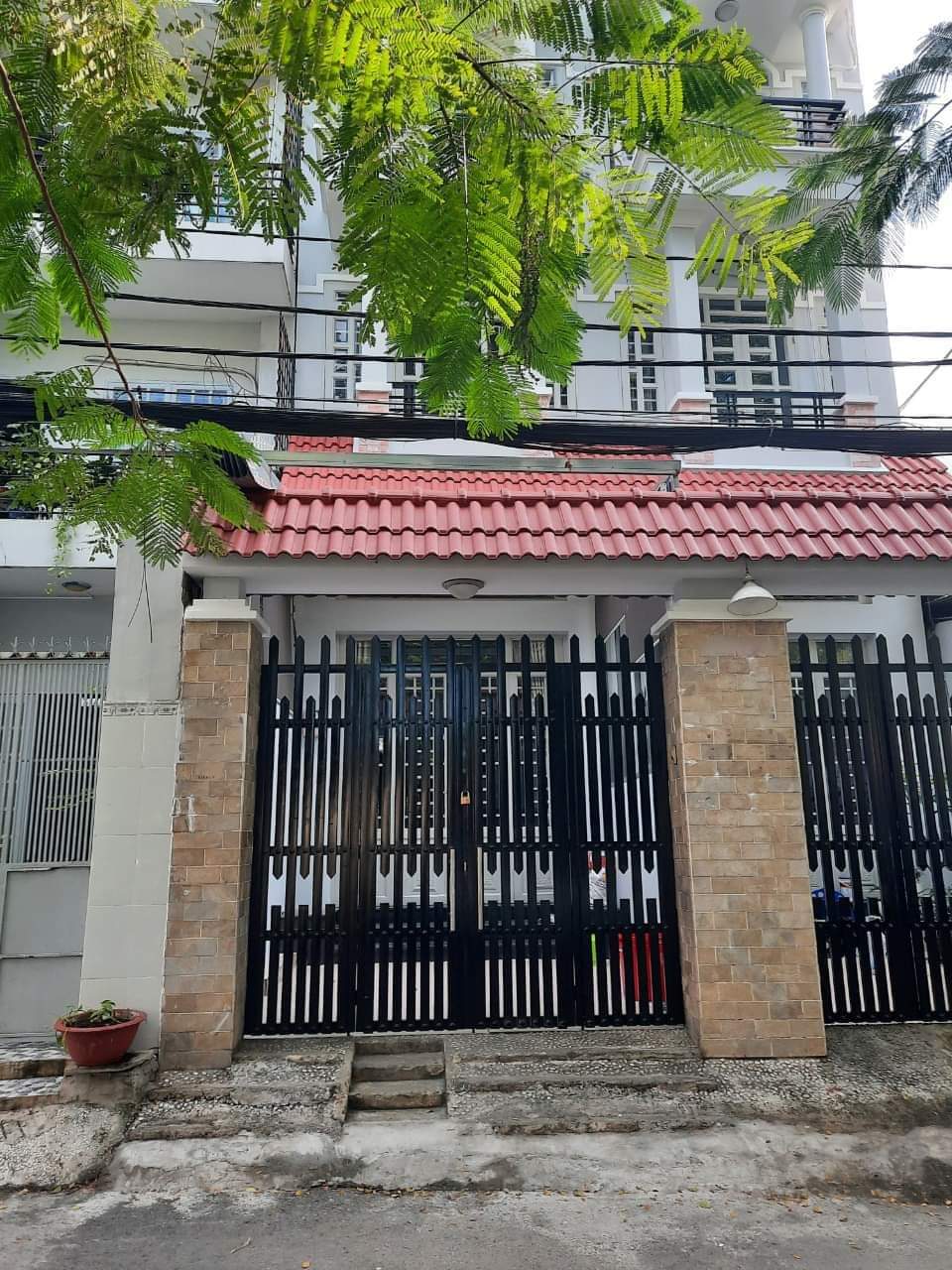 BÁN GẤP NHÀ 4 TẦNG NGANG 4 DÀI 24 TRUNG TÂM QUẬN 7 CHỈ 7,4 TỶ