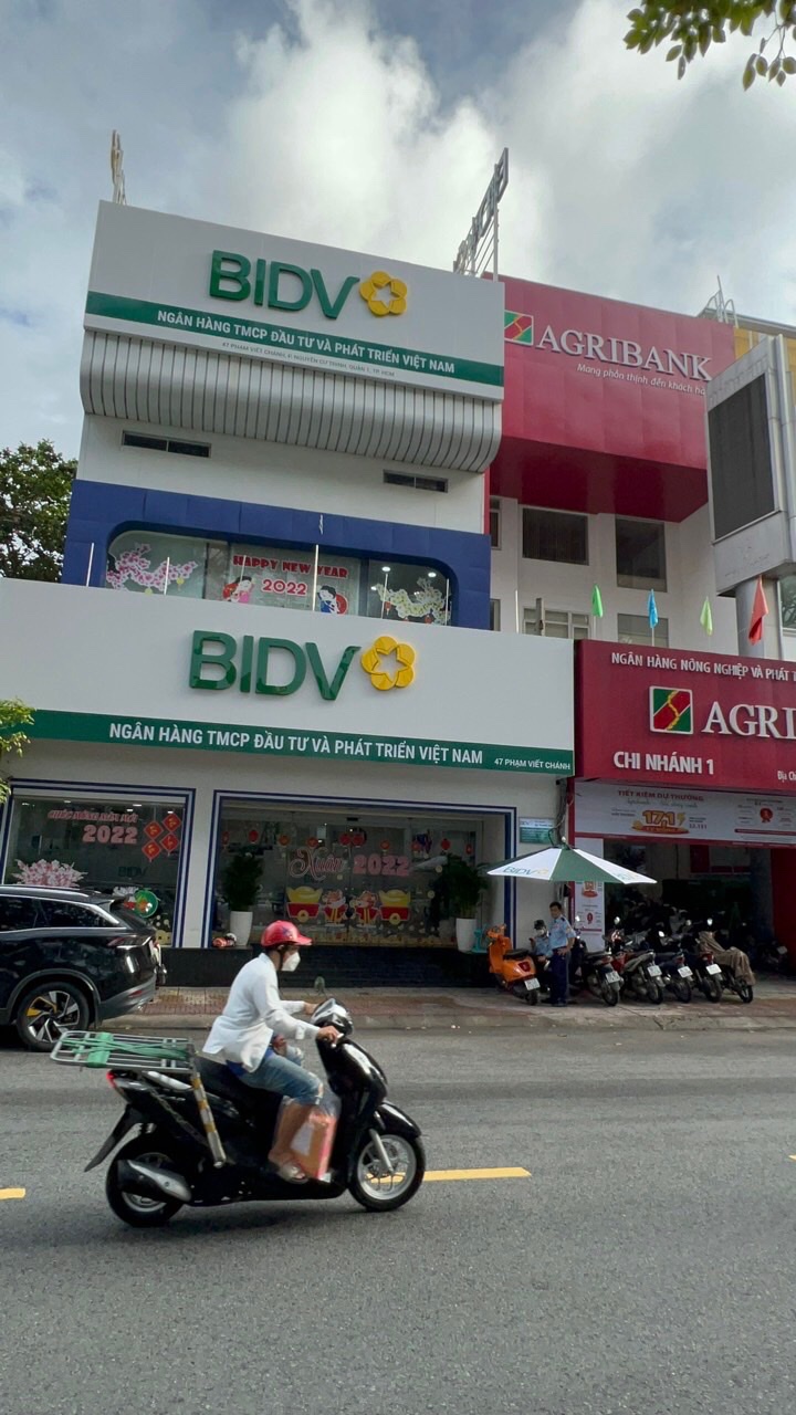 BÁN NHÀ MẶT TIỀN PHẠM VIẾT CHÁNH Q1