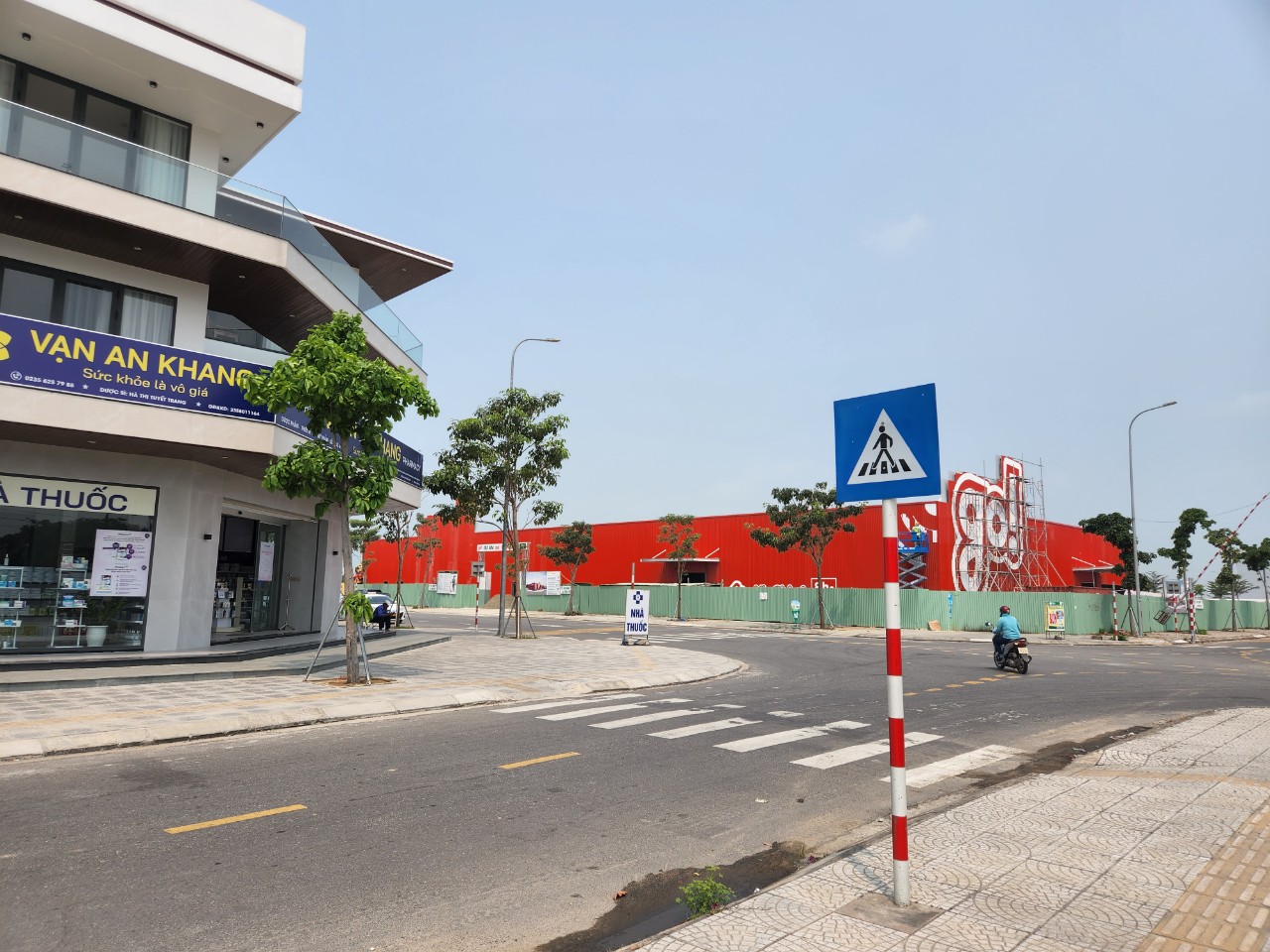 2 tỷ bao sổ cho anh chị nào thiện chí, một lô gần mặt tiền quốc lộ 1A, sát siêu thị BigC