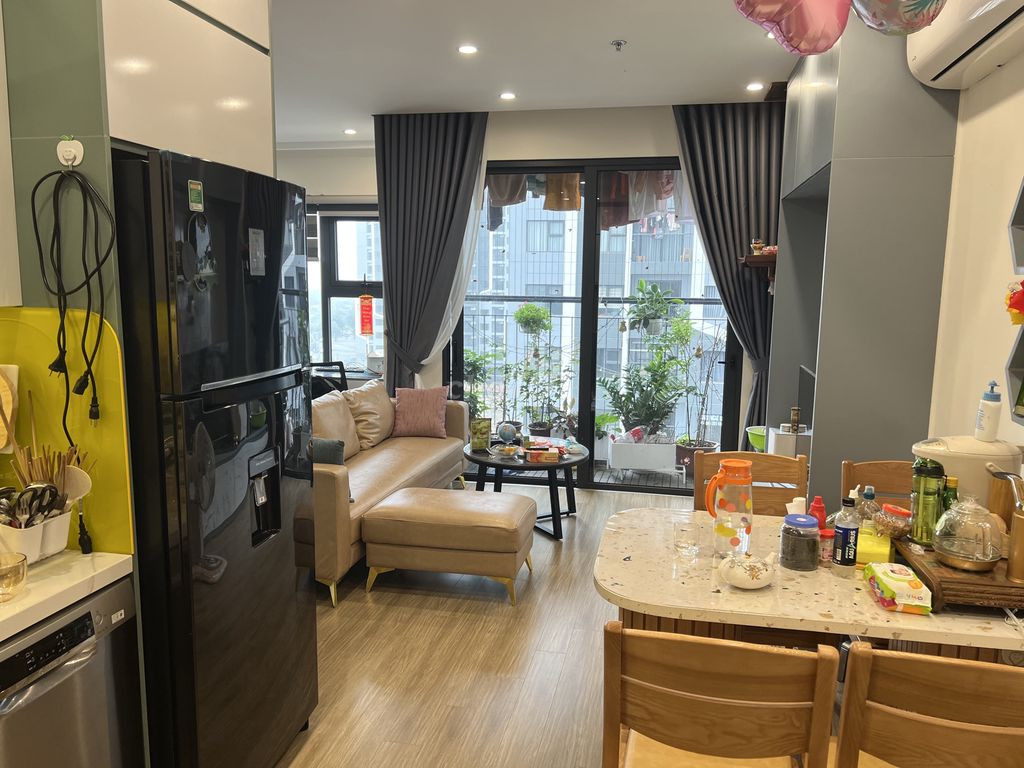 Chuyển nhà cần Bán Gấp. Diện tích 69.9m2 thông thuỷ 63m2 Full nội thất