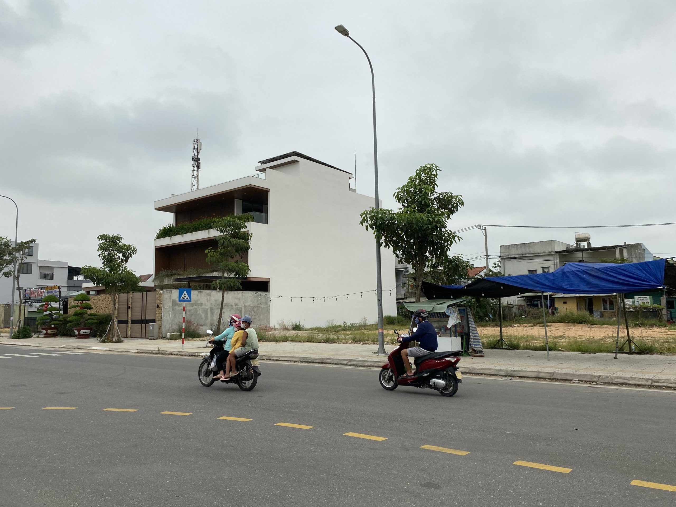 Chính chủ cắt lỗ đất Vĩnh Điện mặt tiền ngã tư quốc lộ.