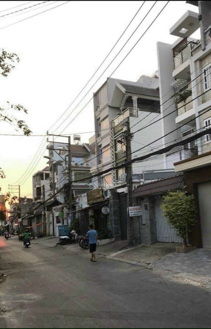 Bán nhà mặt tiền đường số 7, Hiệp Bình Chánh, Thủ Đức, dt 126m2 giá 10 tỷ