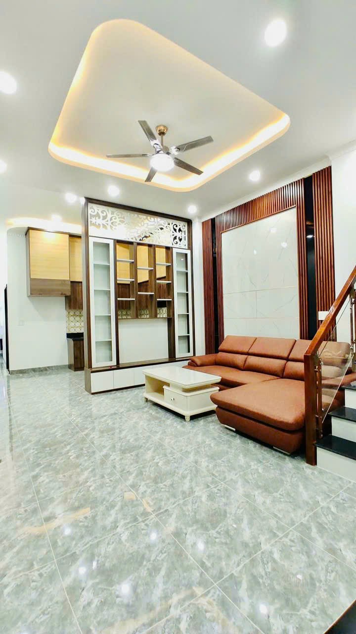 CẦN BÁN NHÀ SỔ RIÊNG THỔ CƯ KP3 PHƯỜNG TRẢNG DÀI TP BIÊN HOÀ. __ Ngay Bách Hoá xanh chợ trảng dài vào 1 xẹc 150m