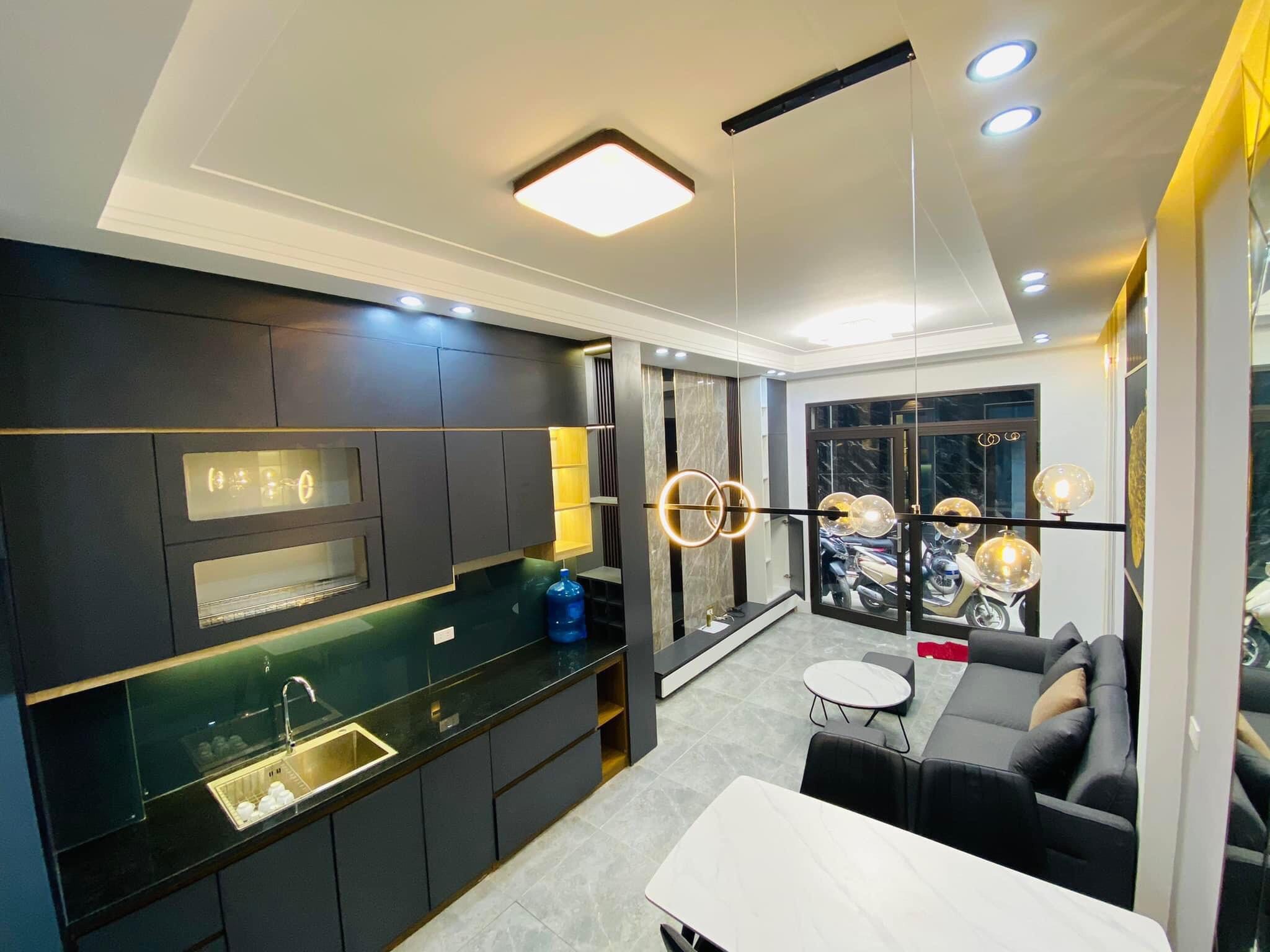 Bán Nhà Siêu Đẹp Đẳng Cấp - Phố Khương Trung, DT 38m2 x 5T MT 5m - Gần Phố.