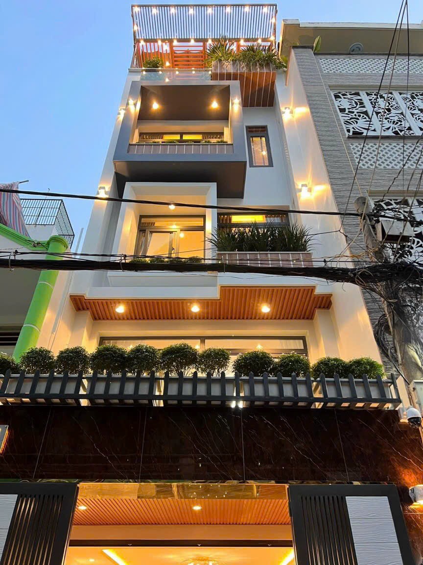 Nhà đẹp P9 GÒ VẤP Xe hơi ngủ trong nhà 8,6 tỷ