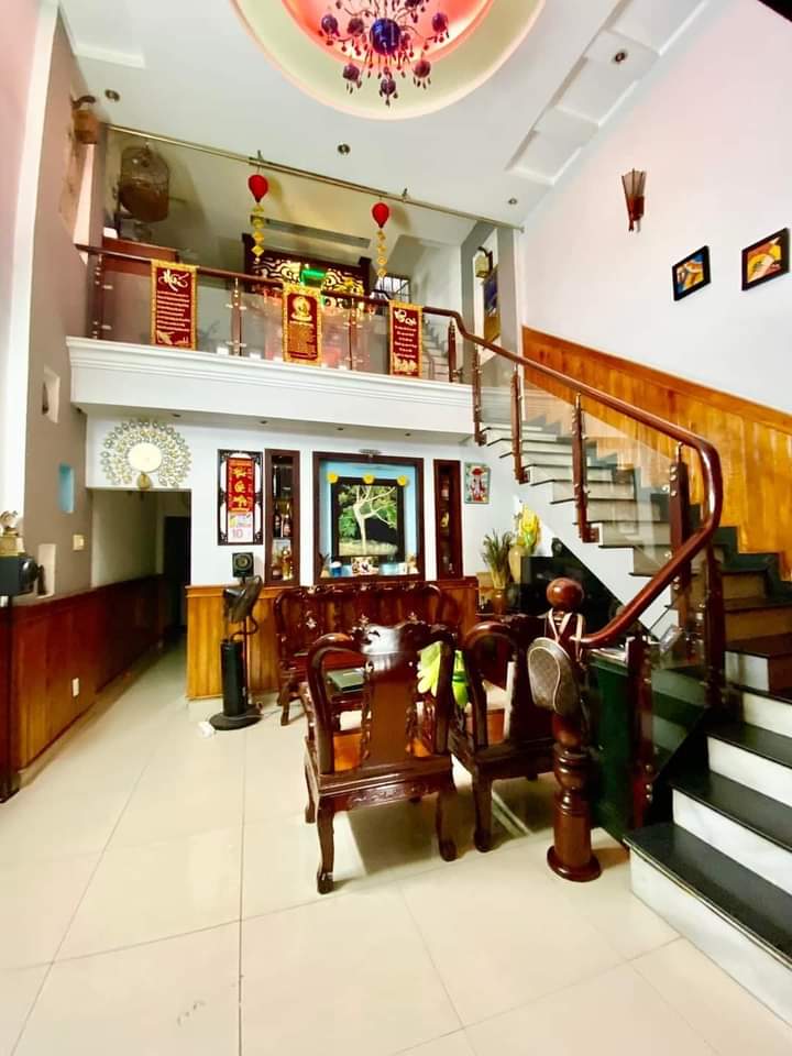 Nhà núp hẻm Tân Phú 70m2 giá chỉ dưới 7 tỷ