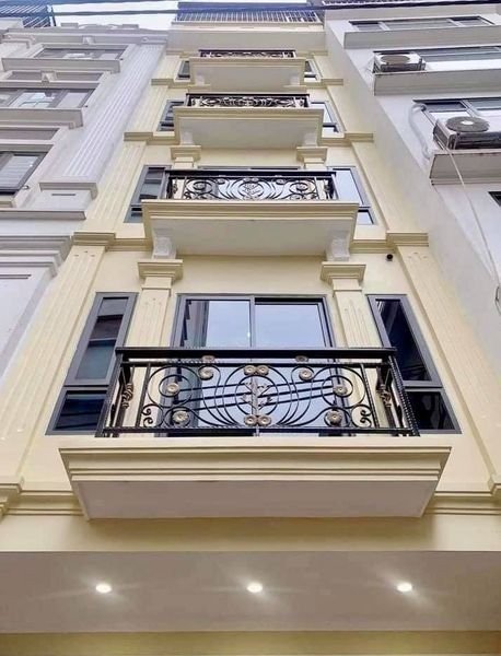 Bán Nhà NGÃ 6 #XÃ_ĐÀN. 46.5m2. Ô TÔ ĐỖ CỬA. 5.9tỷ MT 4.5M. BAN CÔNG RỘNG. 4 Ngủ 1 Khách Full Đồ.