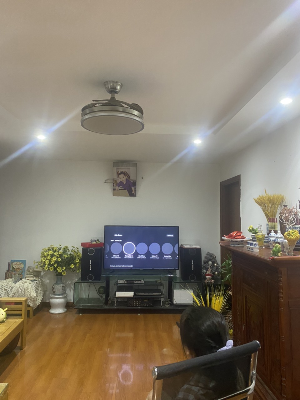 Chính chủ cần bán nhanh chung cư Hateco 3N đầy đủ nội thất giá bán nhanh cực rẻ 2.7 tỷ