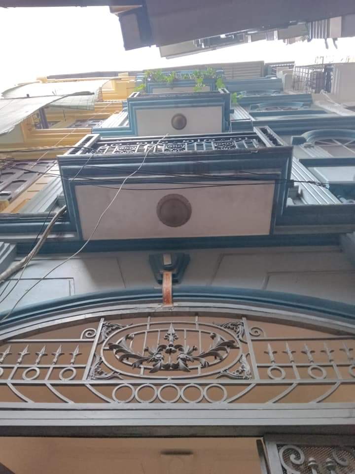 BÁN NHÀ NGÕ HÀO NAM ĐỐNG ĐA 5TẦNG, 33M2, MẶT TIỀN 4,7M. GIÁ 4,5 TỶ (CÓ THƯƠNG LƯỢNG)