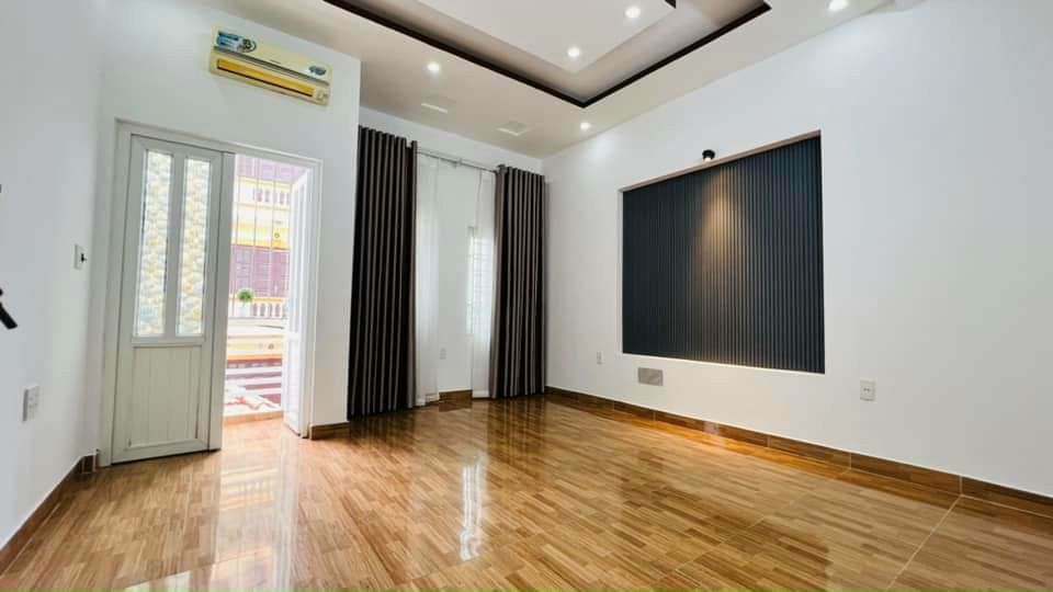 Bán nhà phố Trung Lực - Hải An, diện tích 55m x 3 tầng GIÁ 2.89 tỉ vị trí mặt ngõ cực nông