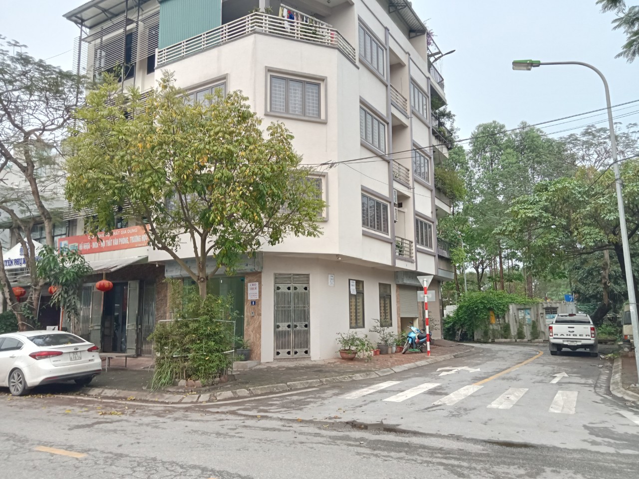 Chính chủ cần cho thuê mặt bằng tầng 1 tại số 8 Khu đấu giá A1,A2,A3 tổ 5 Cự Khối, Long Biên, Hà Nội.