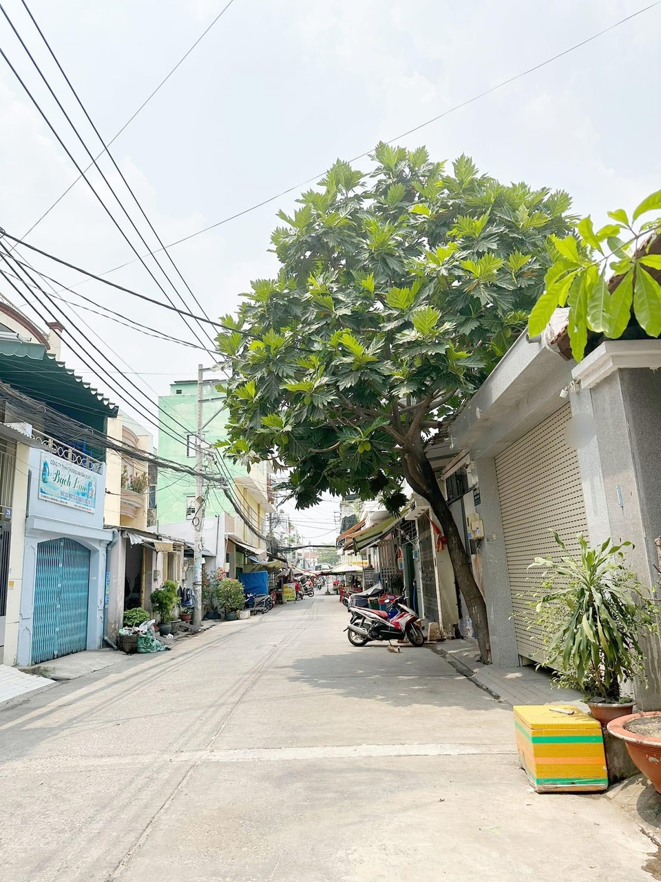 bình tân- mặt tiền đường 1A, bhha, 3 tầng, 138m2 chỉ 10.75 tỷ, giáp tân phú, ngang 5m.