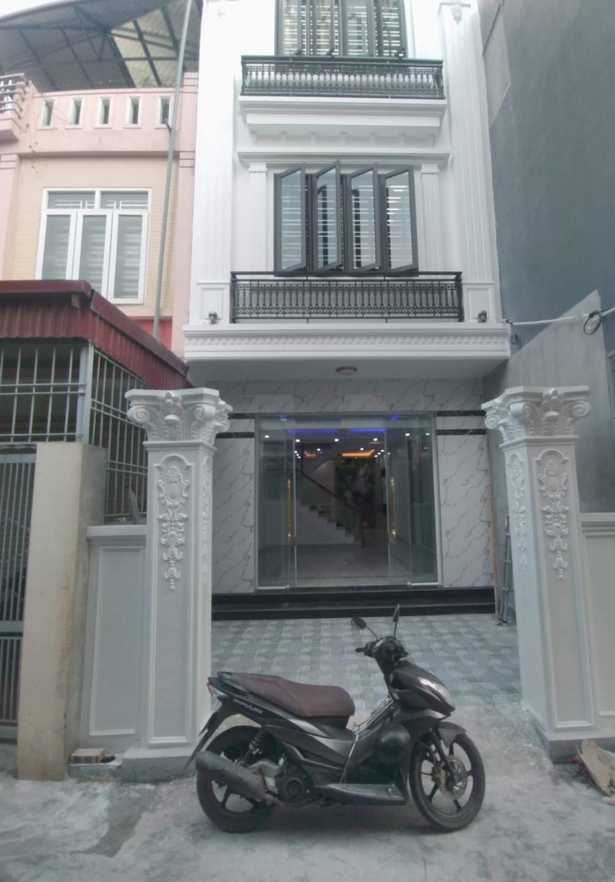 Bán nhà phố Tiền Phong - Hải An, diện tích 75m x 4 tầng, sân cổng riêng, GIÁ 4.3 tỉ ngay mặt đường