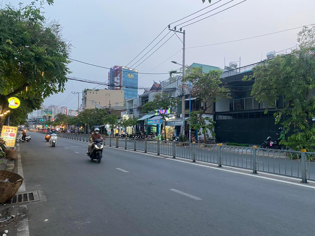 bán nhà 2 mặt tiền kinh doanh đường trịnh đình trọng- kên tân hóa, 270m2 giá 35 tỷ