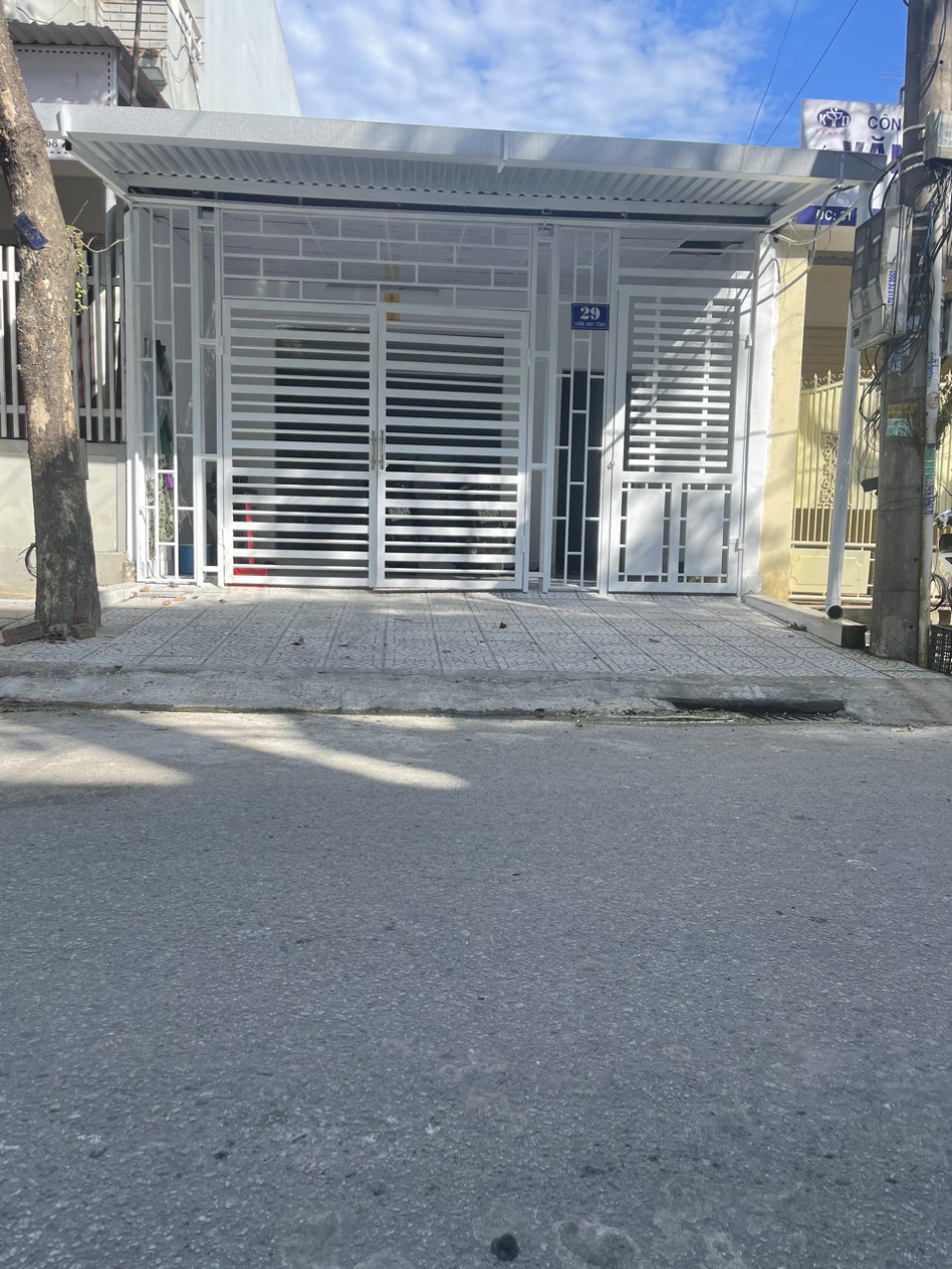 HOT... HOT... HOT... BÁN NHANH CĂN NHÀ MẶT TIỀN Ở TP HUẾ