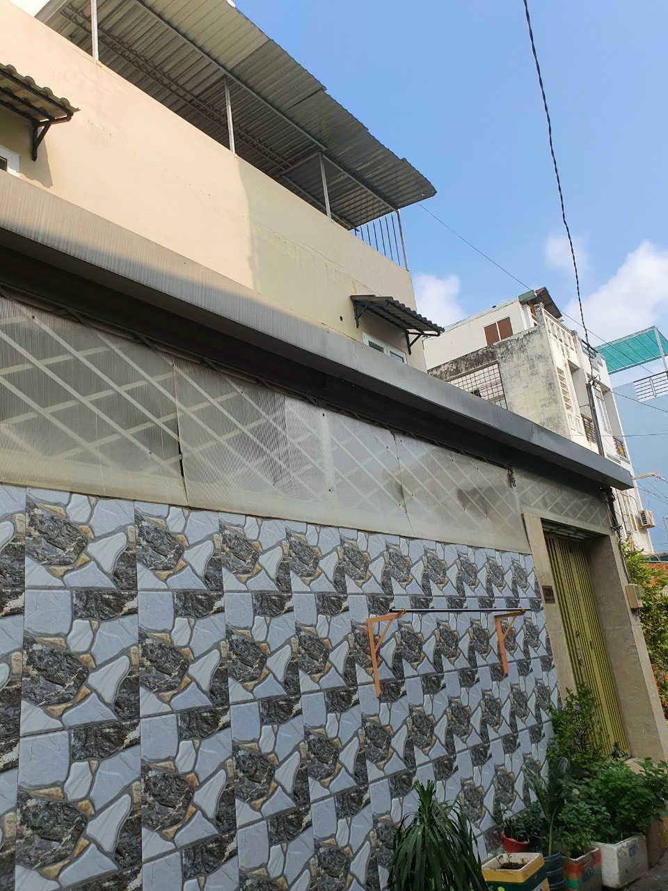 -Nhà hẻm xe hơi thông đường Nguyễn Văn Khối,,P11,Gò vấp-Nhà gần công viên làng hoa,tiện ích đầy đủ.-Diện tích 9,4m x