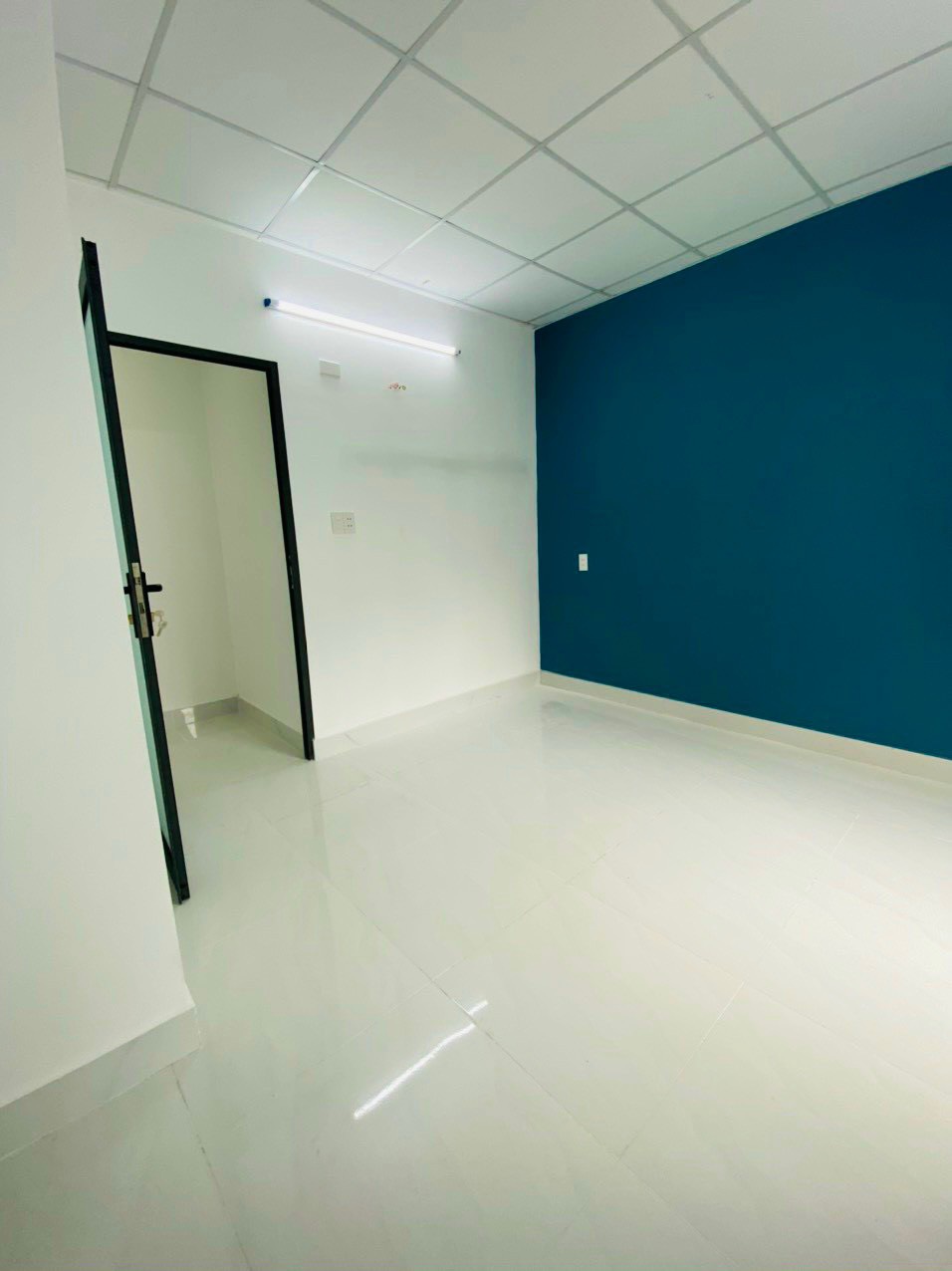 Ccg NHÀ ĐẸP VÔ Ở LIỀN Giá: 3ty5 còn tl. Bán nhà hẻm 2mt 70/ đường Nguyễn sỹ sách p15 tân bình. DT: 4x8,2.