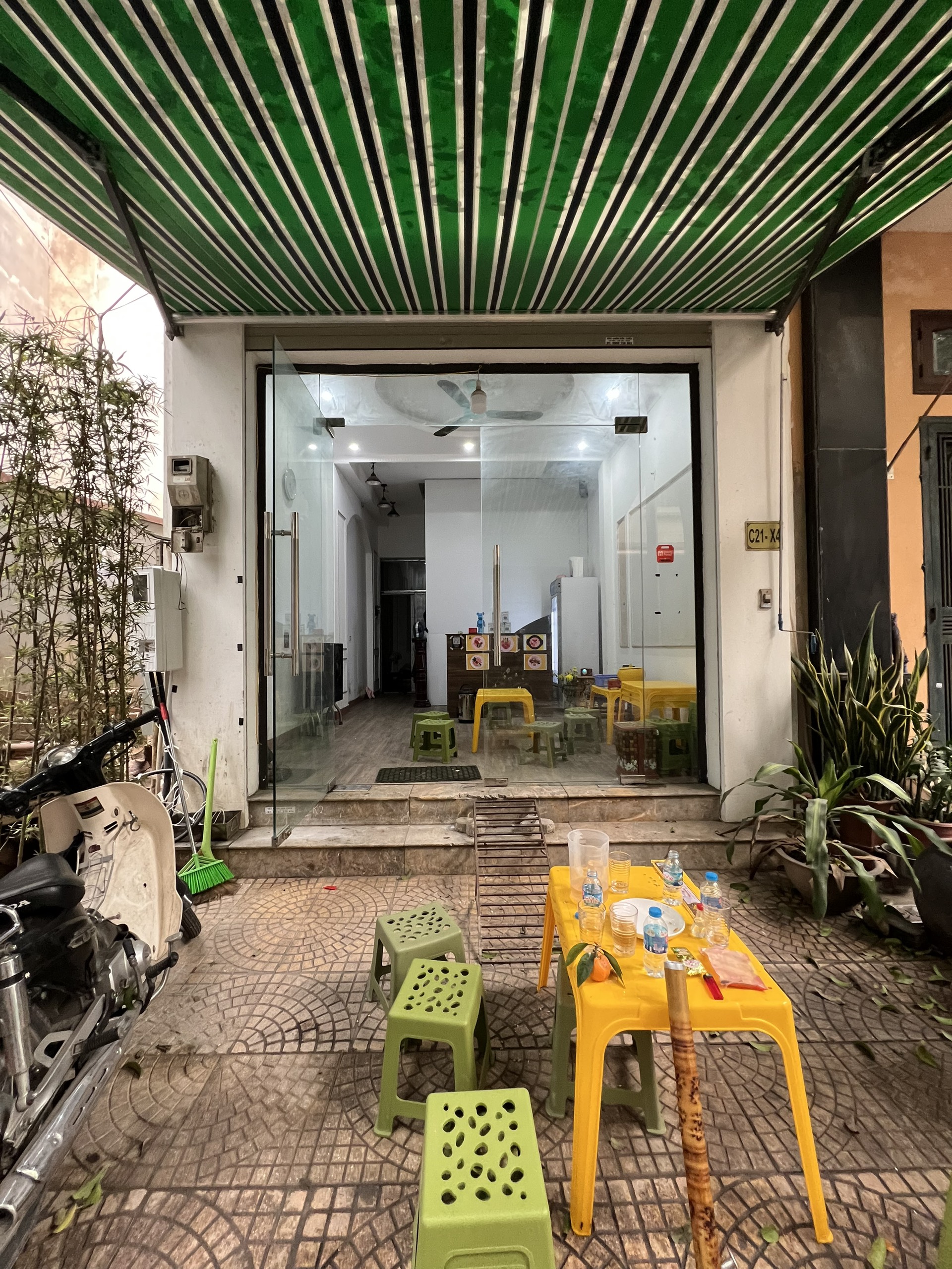 Chính chủ cho thuê mặt bằng kinh doanh khu Dương Khuê - Đại Học Thương Mại!