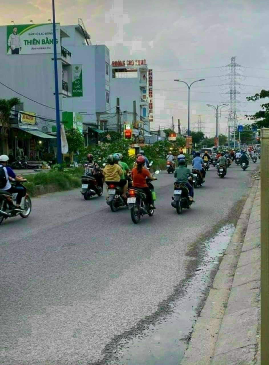 Chính chủ bán nhà mặt tiền đường 2 chiều đường số 18, bhh, 5 tầng, 85m2 chỉ 10.68 tỷ