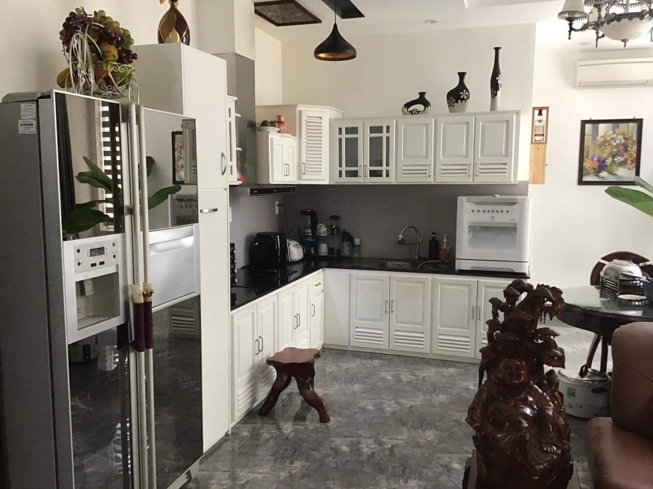 Nhà cho thuê nguyên căn khu Tân Trà Căn full nội thất xịn đẹp!