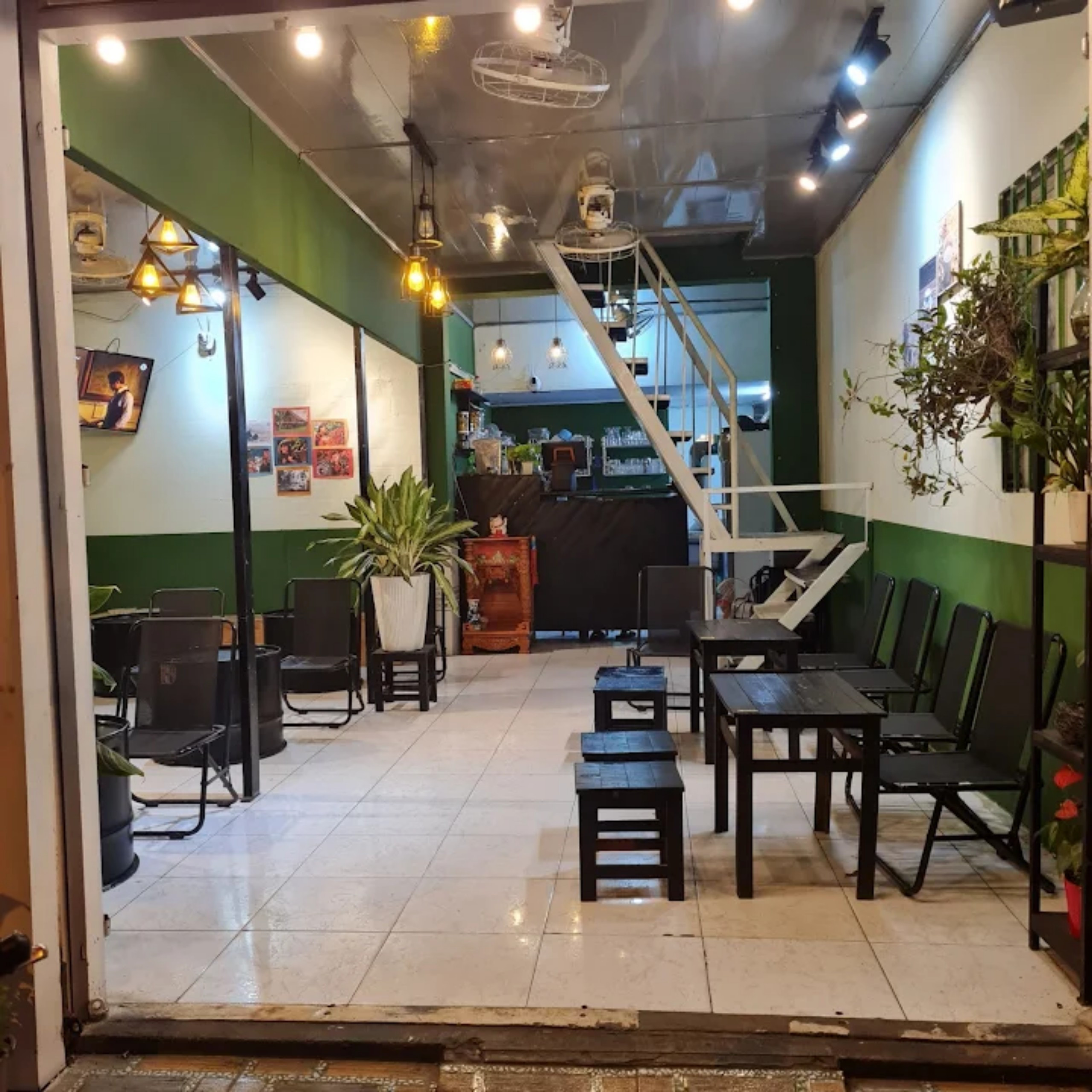 CẦN SANG NHƯỢNG TOÀN BỘ QUÁN CAFE