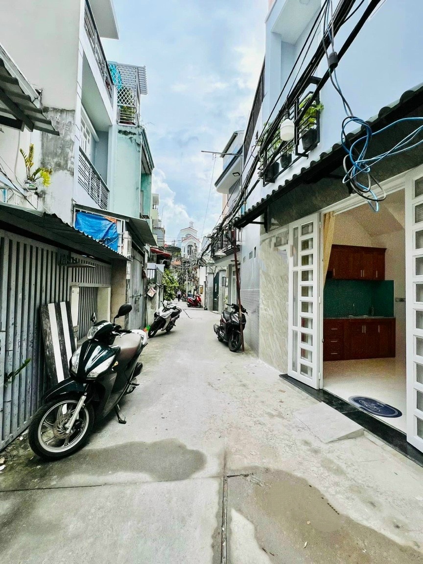 Bán nhà 2.5 Tầng, Thống Nhất P11 Gò Vấp 3 PN Chỉ 3.25 Tỷ