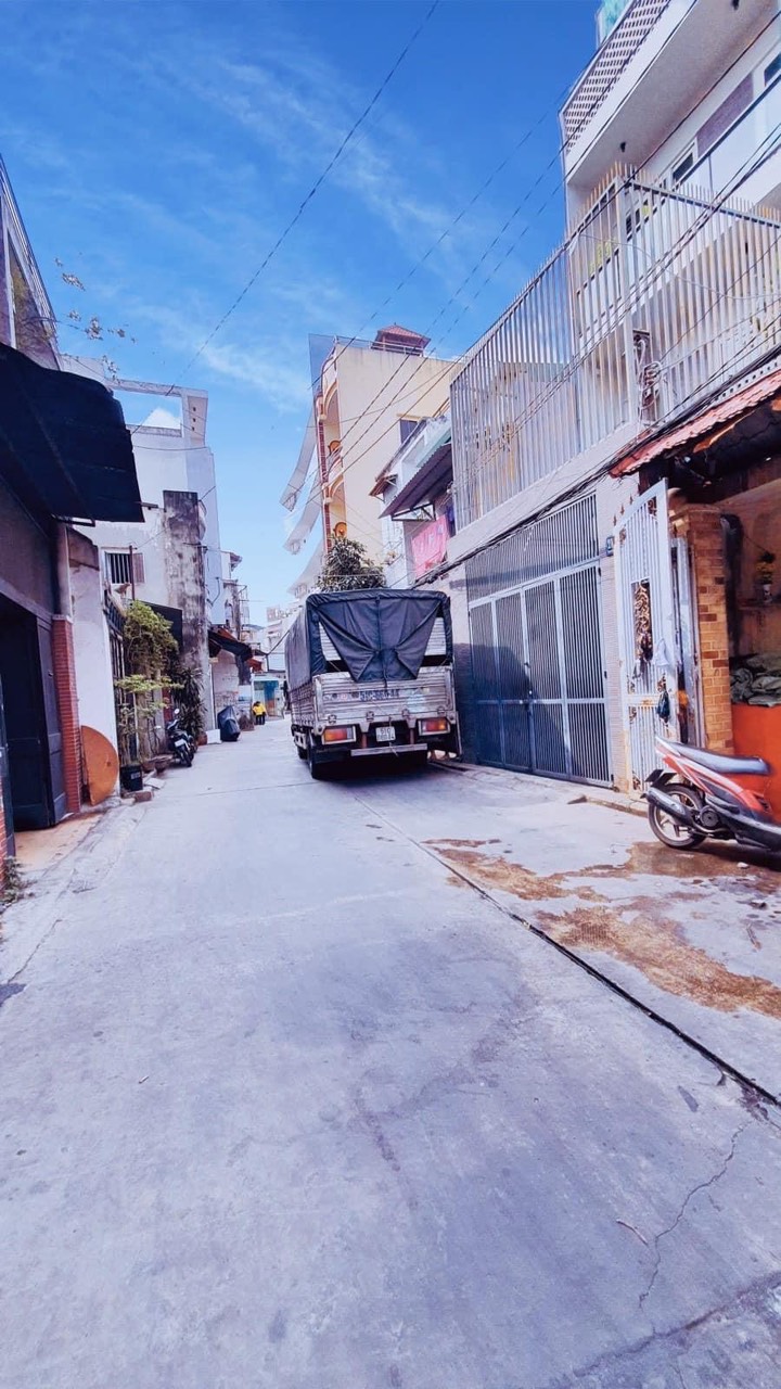 Chính chủ bán nhà đẹp đường khuông việt,4 tầng, hẻm xe tải thông, 100m2 chỉ 9.3 tỷ