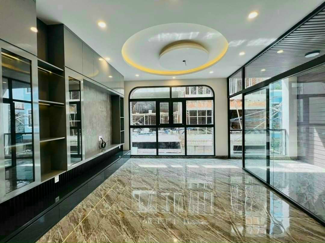 bán nhà 1 trệt 3 lầu đường bình giã p8 vũng tàu DT 61m2 ngang 7 nhà mới về ở Ngay.