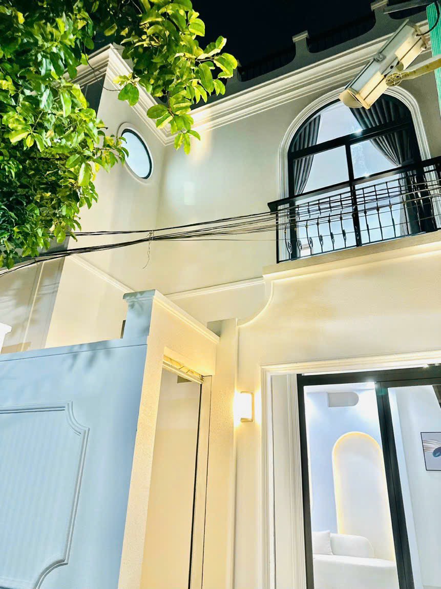 Lên sóng siêu phẩm khu vực trung tâm: Nhà bao đẹp hơn hình khu VIP đối diện khu Cityland P10 GV. DT 3.35 nở hậu