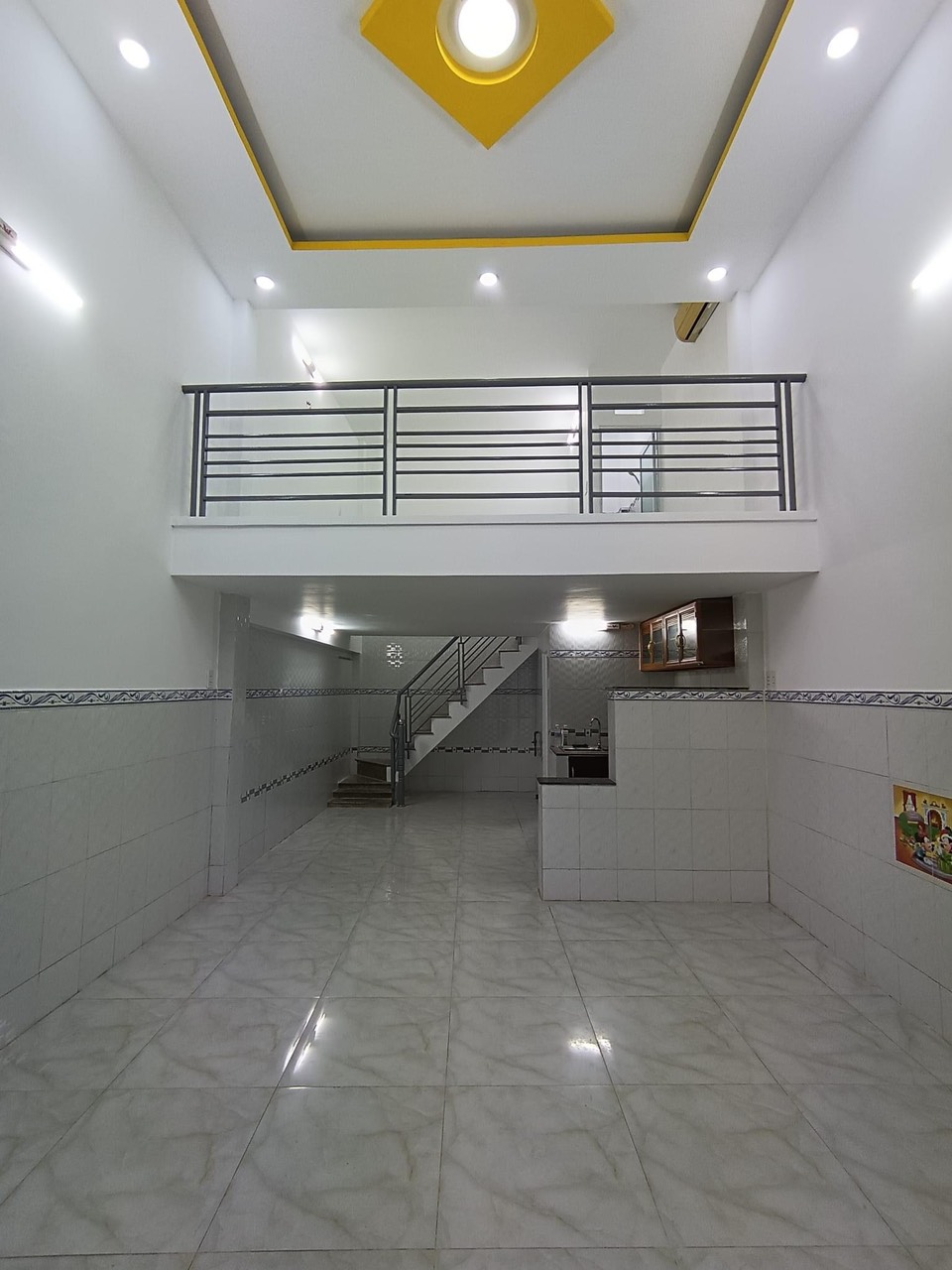 MÃ LÒ HẼM 4M NHÀ 2 TẦNG 35M2 - CHỦ GẤP BÁN 3 TỶ