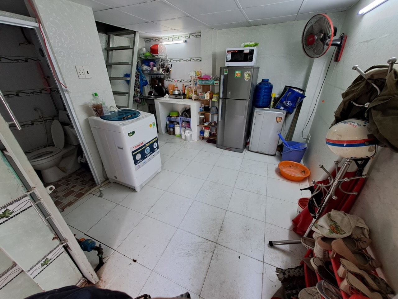 Bán gấp nhà Bình Thạnh trệt 3 lầu căn góc có 10 phòng cho thuê chỉ 4.2 tỷ Tl