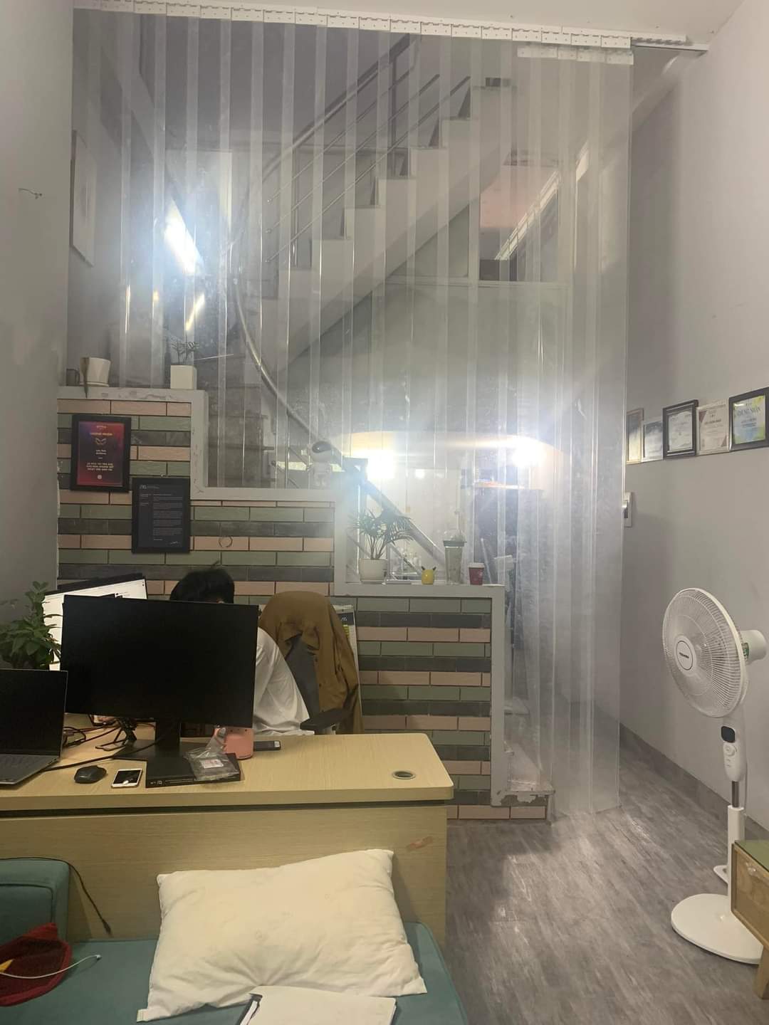 hơn 2 tỷ có nhà 36 m2, ô tô đỗ cổng, trung tâm Thanh Trì, 20m ra phố, sổ đỏ chính chủ