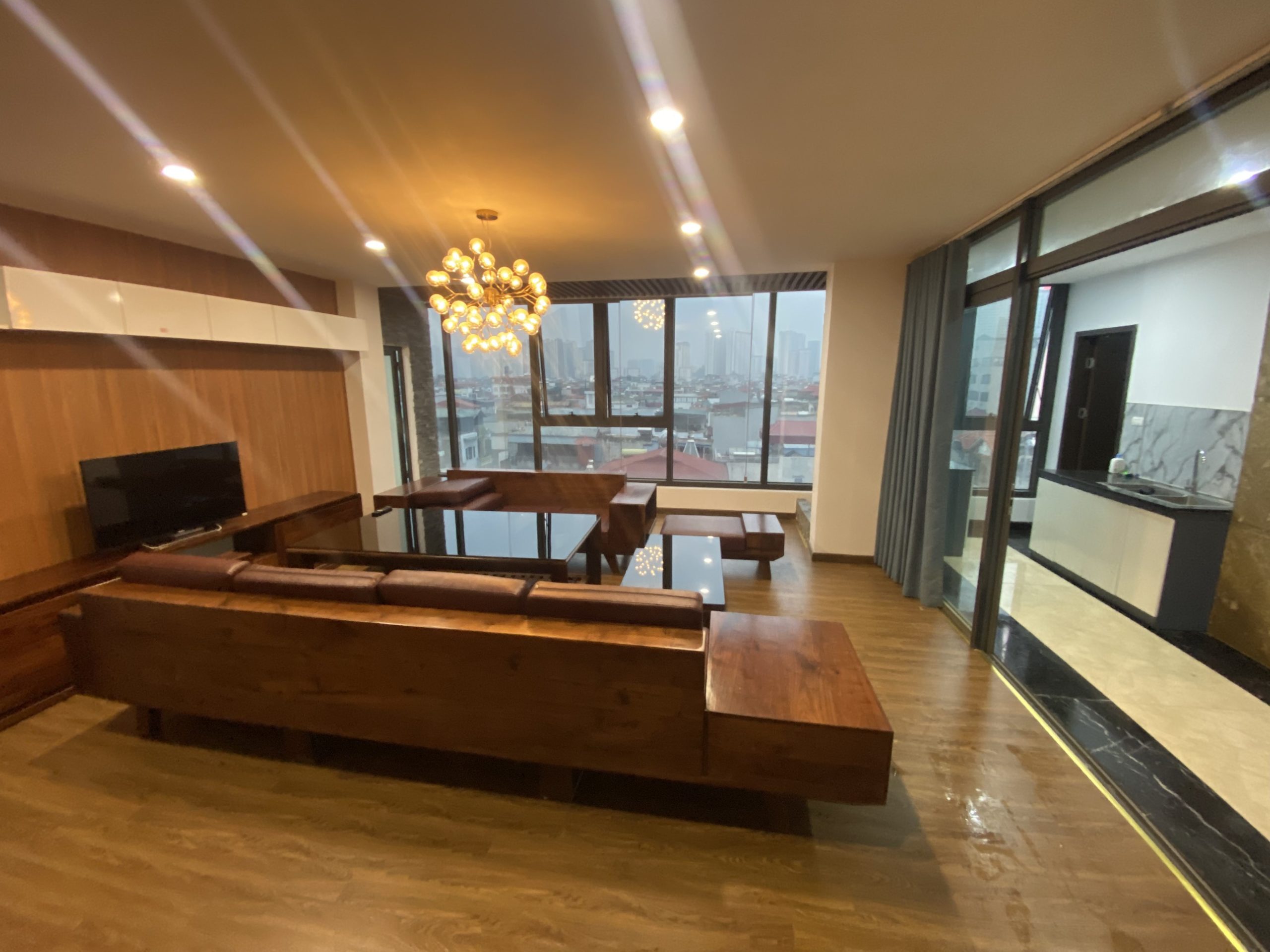 Bán nhà phố Tô Ngọc Vân, 10 phòng khép kín, view Hồ Tây, 70m2, chỉ 12.6 tỷ