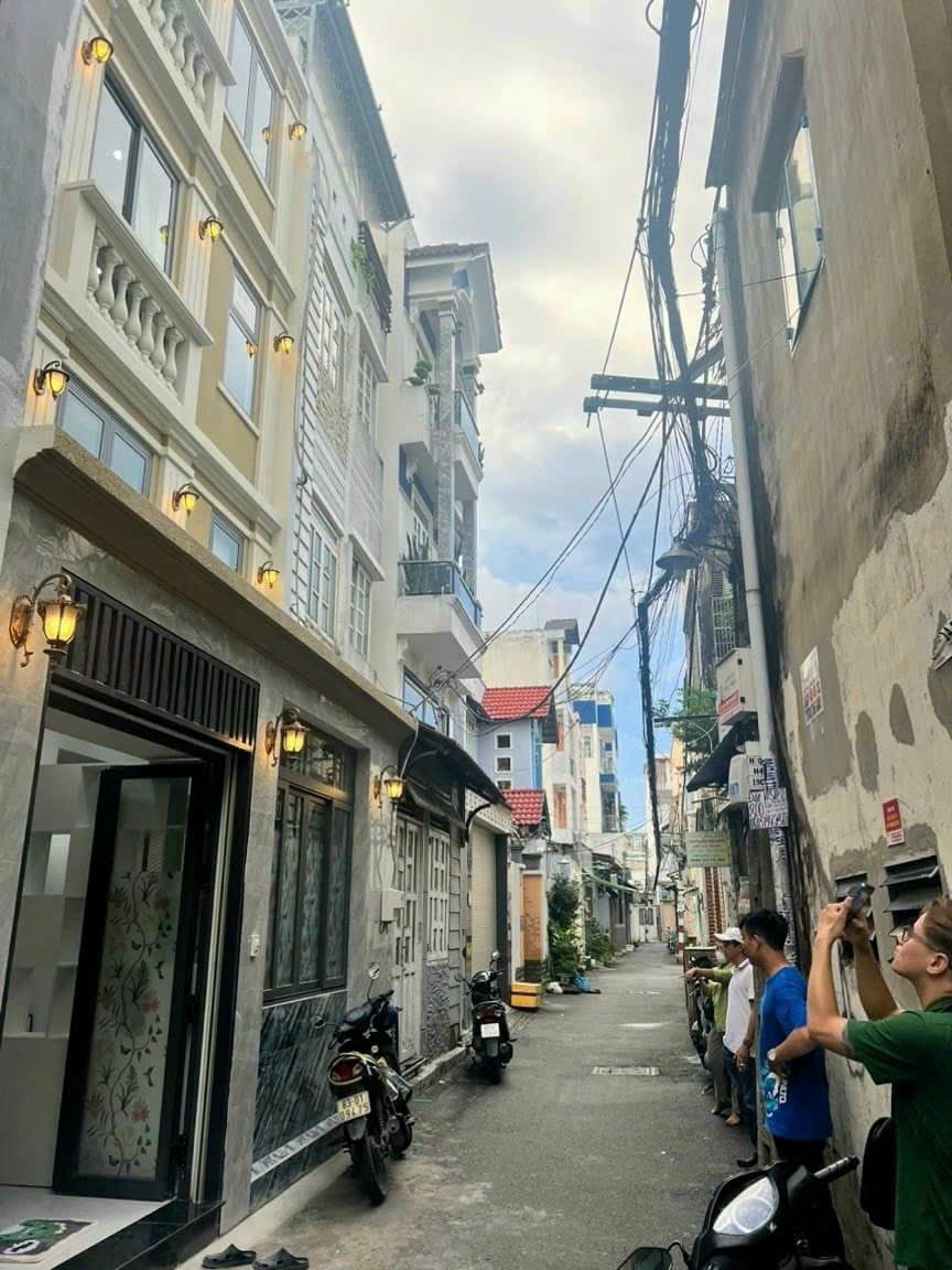 DƯỚI 5 TỶ CÓ NGAY SIÊU PHẨM QUANG TRUNG TUYỆT ĐẸP - NGAY TRUNG TÂM QUẬN GÒ VẤP