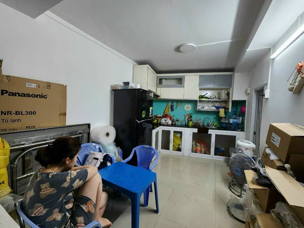 Cần tiền bán gấp nhà hẻm Nguyễn Văn Cừ, P. Cầu Kho, Quận 1