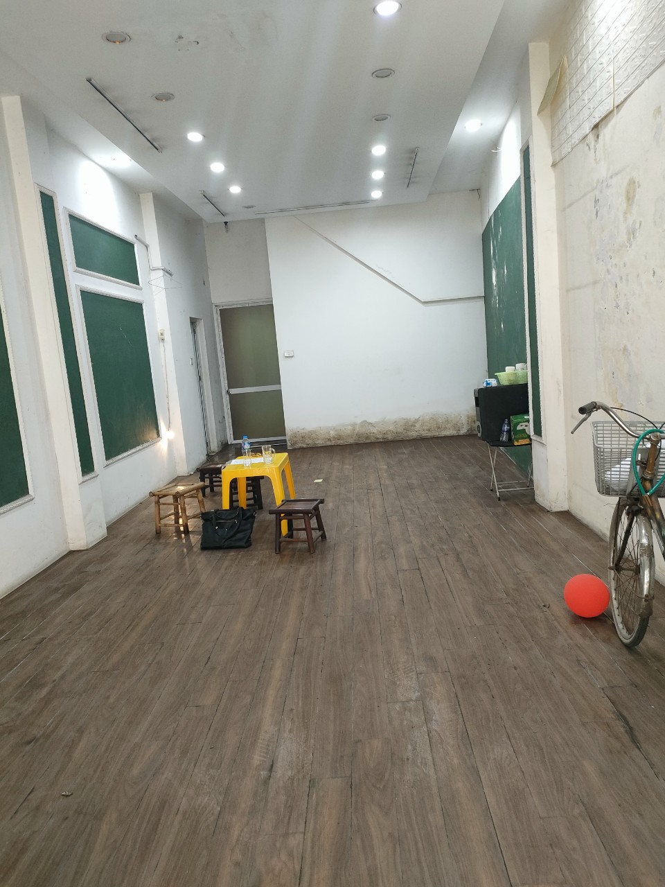 Chính chủ cần bán nhà mặt phố Nguyễn Lương Bằng, diện tích 99.9m2 nhà 2 tầng