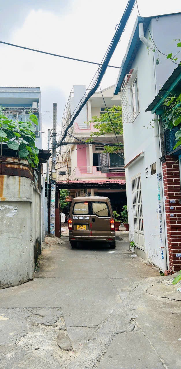 NHÀ CŨ TIỆN SỬA CHỬA XÂY SIÊU PHẨM KHÁCH ƠI - CĂN NÀY MÀ SỬA + THÊM NỘI THẤT BÁN TRÊN 5 tỷ - DTCN 42m2 GIÁ CHỈ 3.88