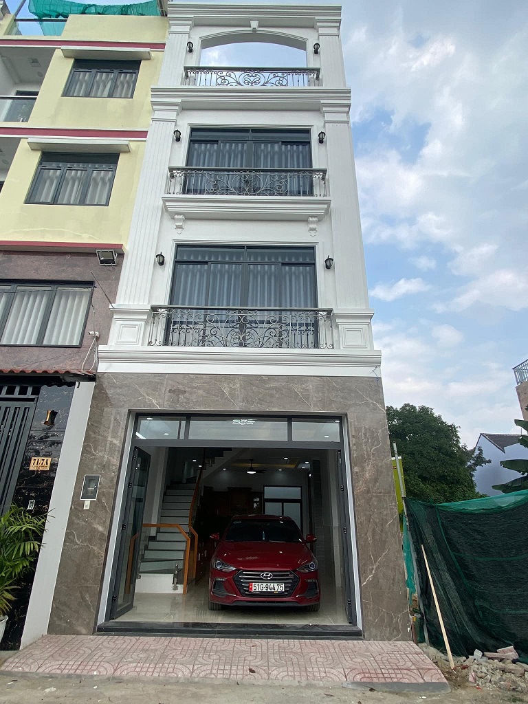 NHÀ MỚI XÂY- 3 TẦNG- VÕ VĂN HÁT-LONG TRƯỜNG- THỦ ĐỨC.