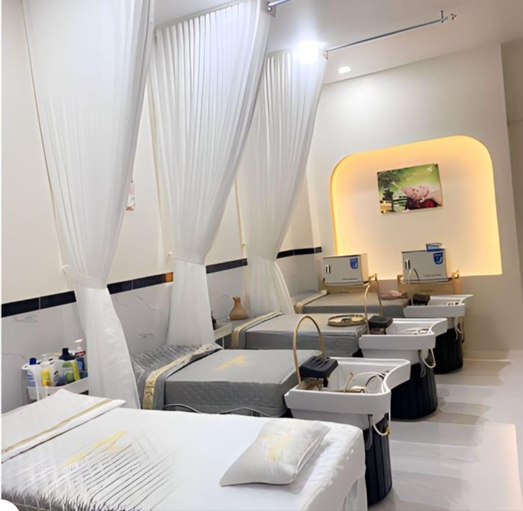 Chính chủ bán nhà 5 tầng đẹp mê ly đường tân hương, nhựa 20m, 115m2 giá 21 tỷ