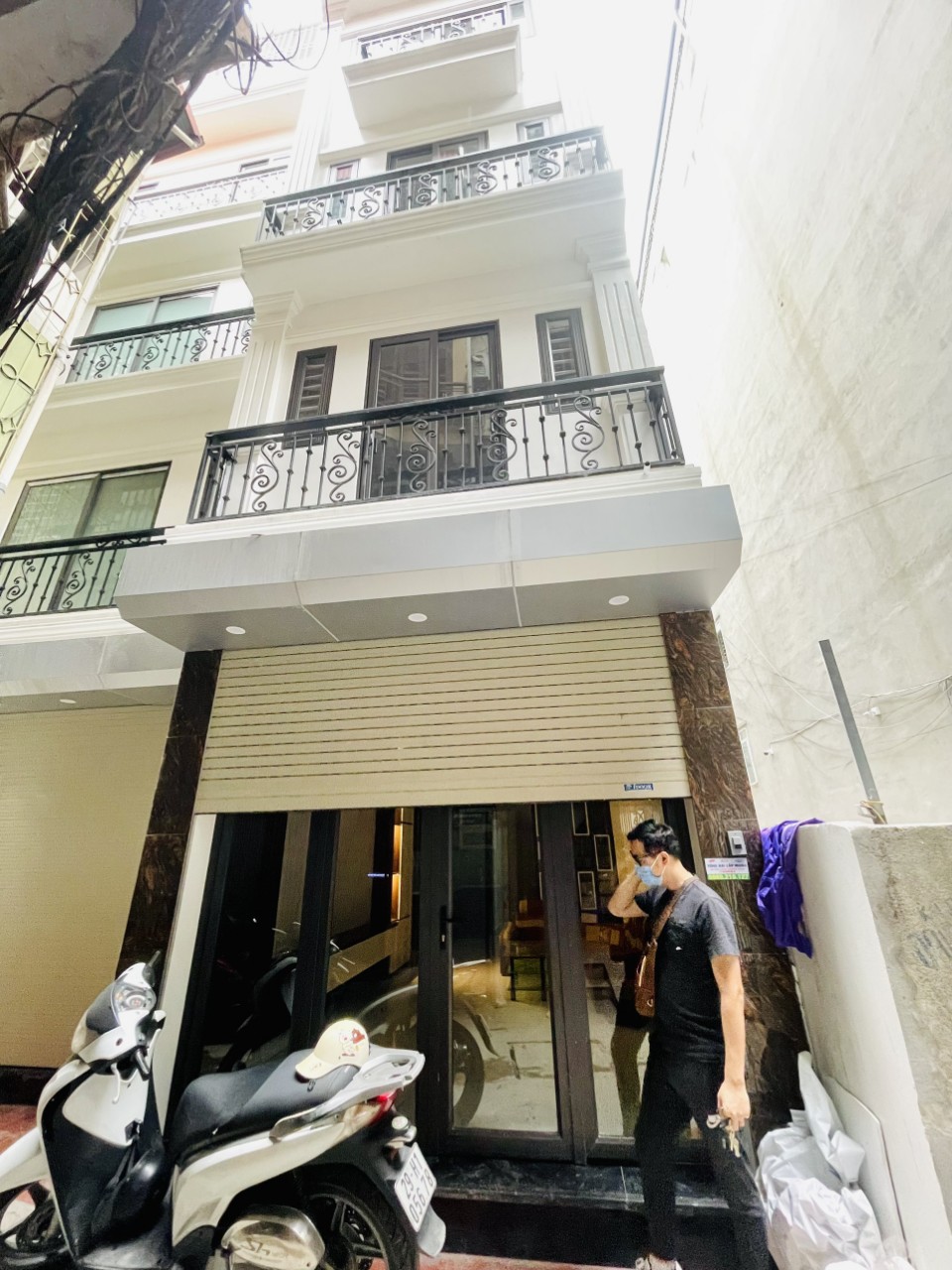 Bán nhà mặt ngõ Trương Định, cách ô tô tránh 50m, 32m2 5 tầng, 3,65 tỷ